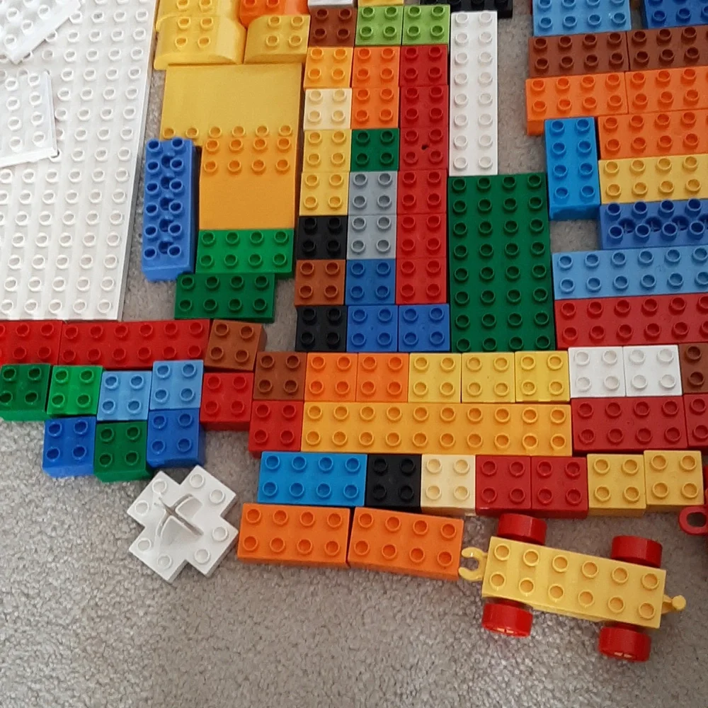 Classic Lego Duplo Building Blocks Assortment - Picture 6 of 6